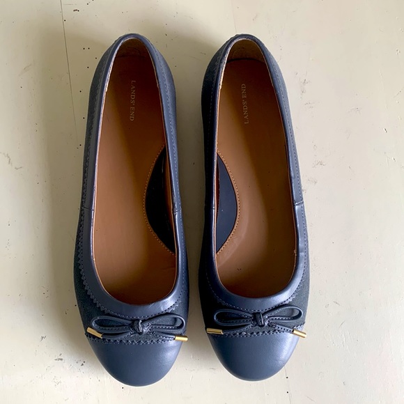 Lands’ End Gray Suede Ballet Flats with Toe Cap & Bow Detail - Picture 8 of 12